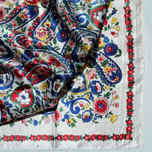 Risque Spring 2022 Collection MORADO Paisley Scarf