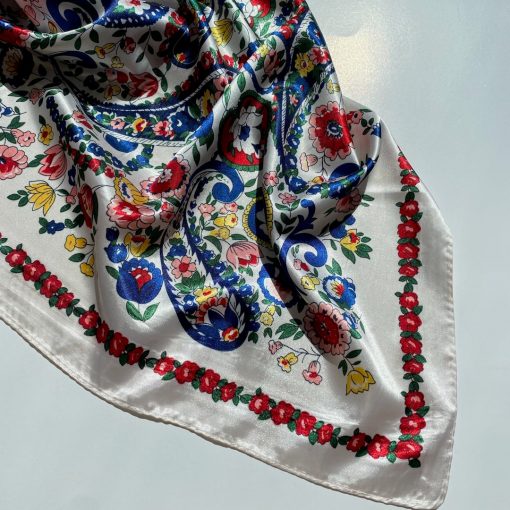Risque Spring 2022 Collection MORADO Paisley Scarf